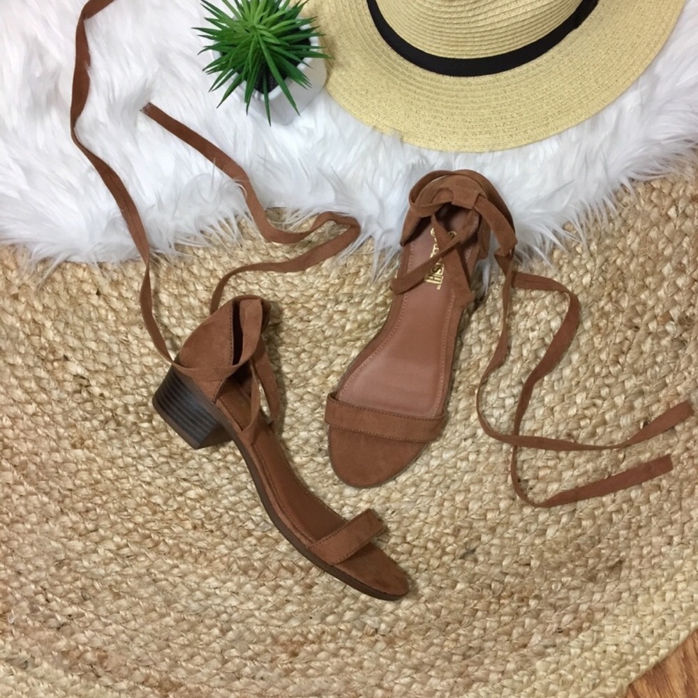 Brash Tan Lace up Sandals